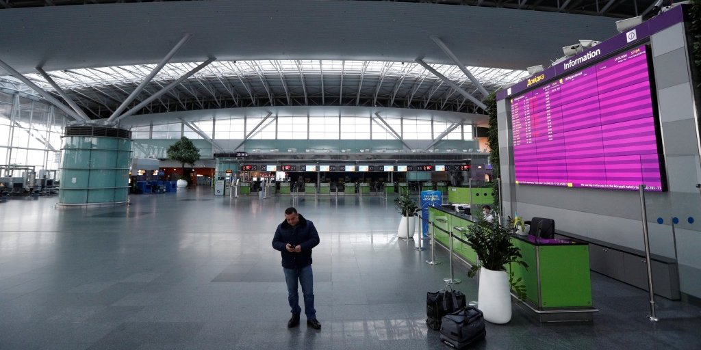 К концу недели планируют вернуть 90% украинских туристов (Фото: REUTERS / Valentyn Ogirenko)