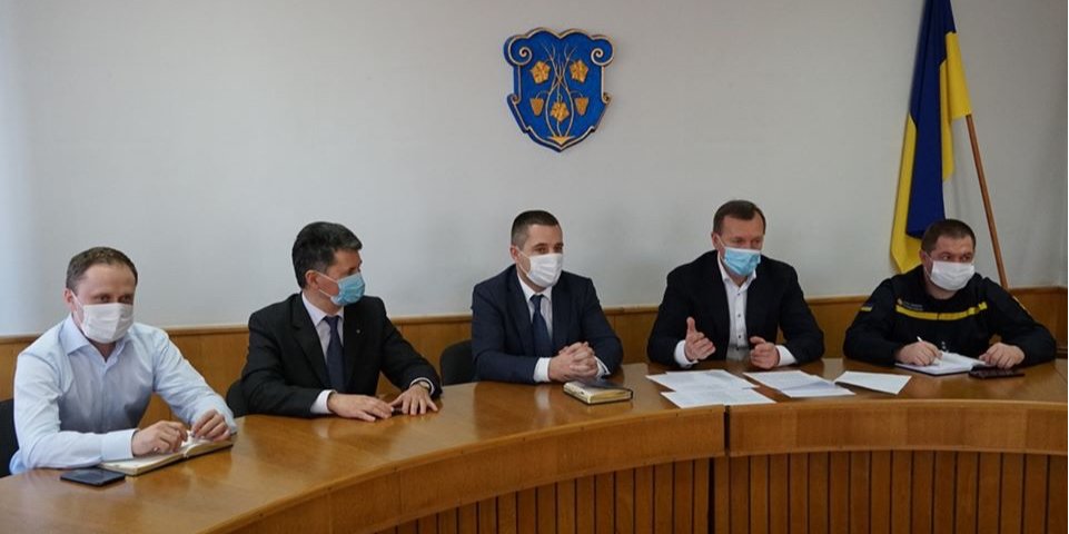В горсовете решили временно приостановить работу общественного транспорта (Фото: Горсовет Ужгорода)