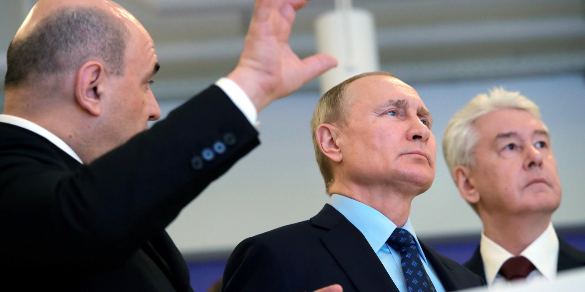 Владимир Путин, Михаил Мишустин и Сергей Собянин в центре по мониторингу ситуации с коронавирусом (Фото: Sputnik / Mikhail Klimentyev / Kremlin)