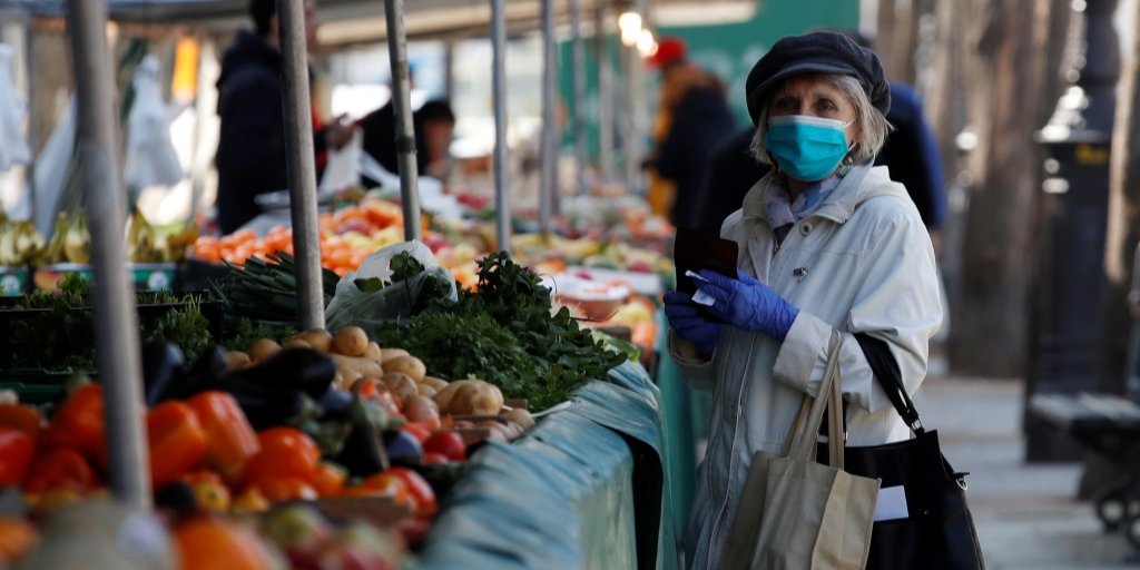 Продовольственные рынки будут закрыты (Фото: REUTERS/Gonzalo Fuentes)