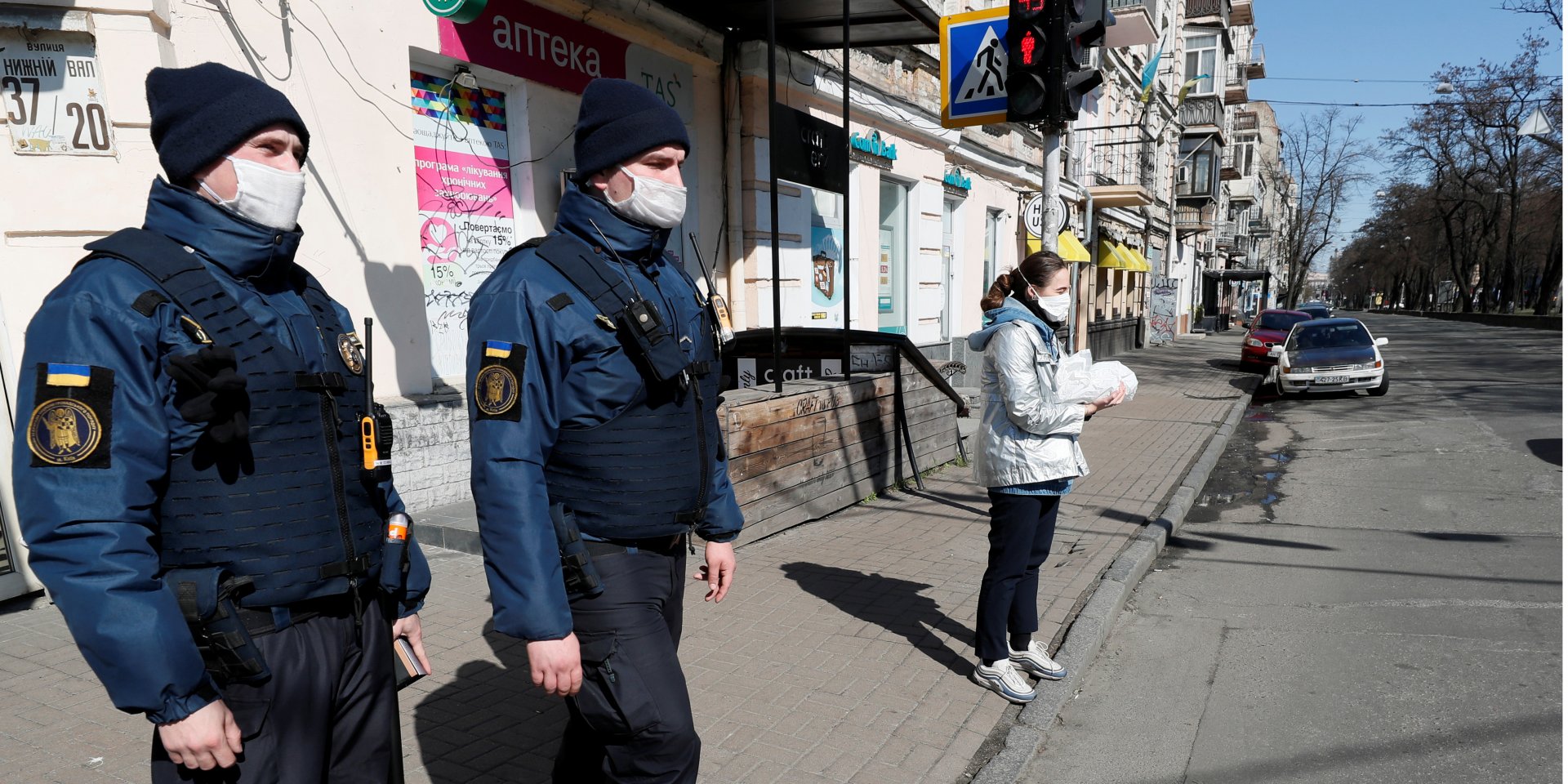 Полицейский патруль на улицах Киева, иллюстративное фото (Фото: REUTERS/Gleb Garanich)