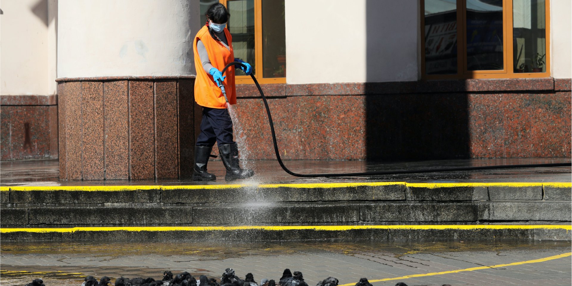 В столице растет количество инфицированных коронавирусом (Фото: REUTERS/Gleb Garanich)