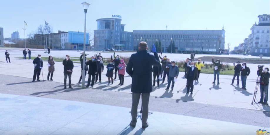 Депутаты решили провести заседание под горсоветом (Фото: Youtube/Rada Sumy/Онлайн-трансляція засідання Сумської міської ради VII скликання 25 березня 2020 року)