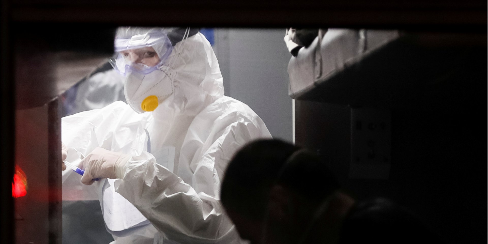 В Монастырисском районе Тернопольской области 21 случай коронавируса у медиков (Фото: REUTERS / Gleb Garanich)