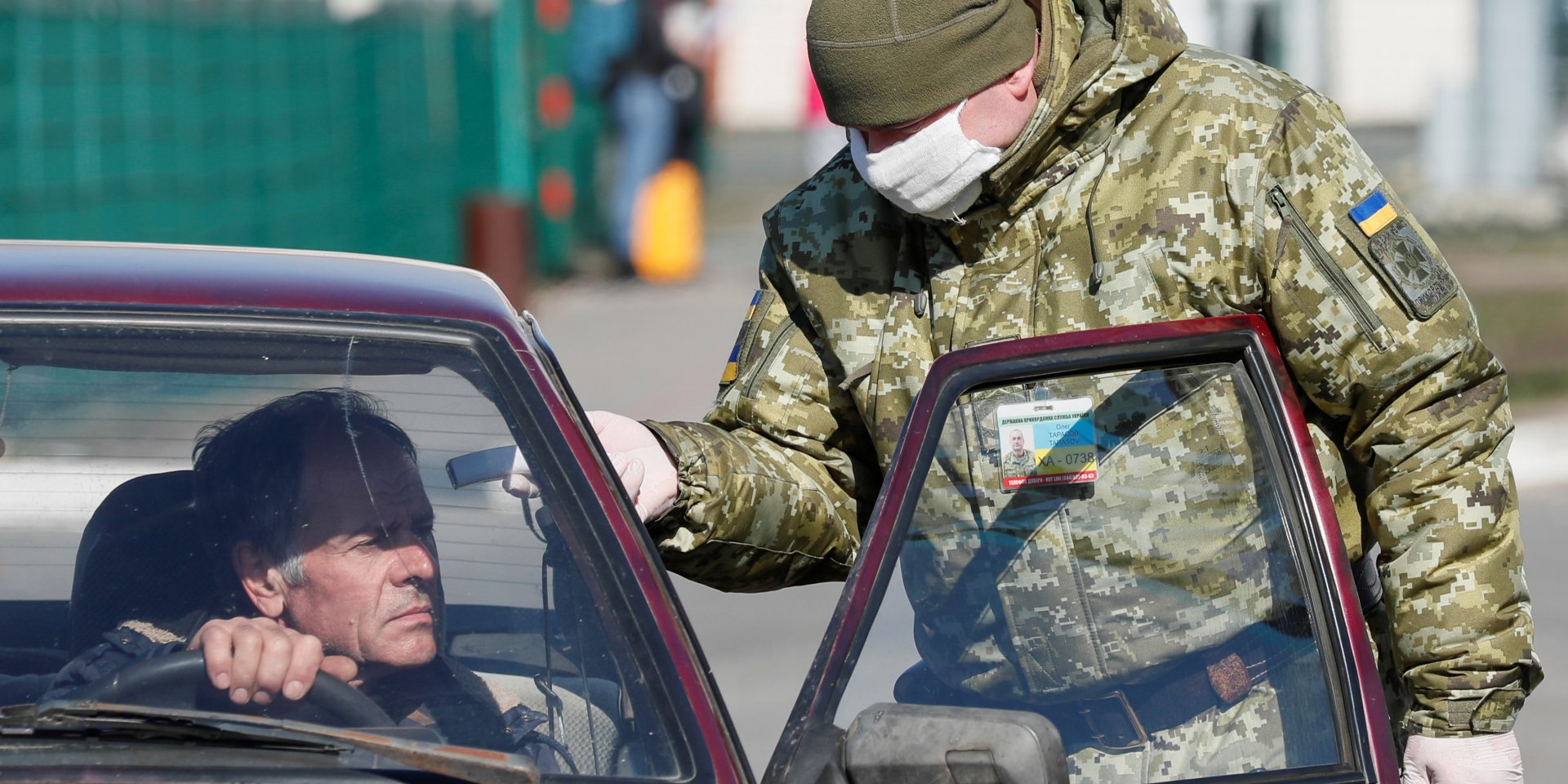 С 28 марта введено ограничение относительно пересечения линии проведения операции Объединенных сил (Фото: REUTERS / Gleb Garanich)