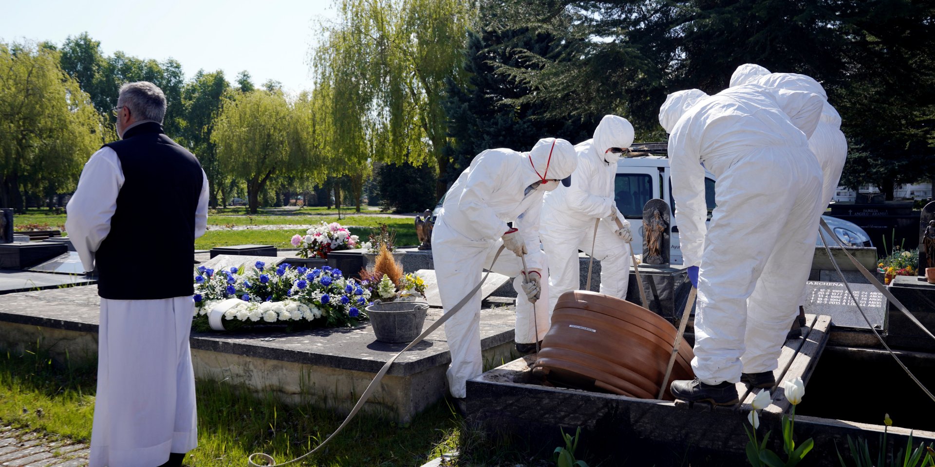 Похороны в Испании (Фото: REUTERS / Vincent West)