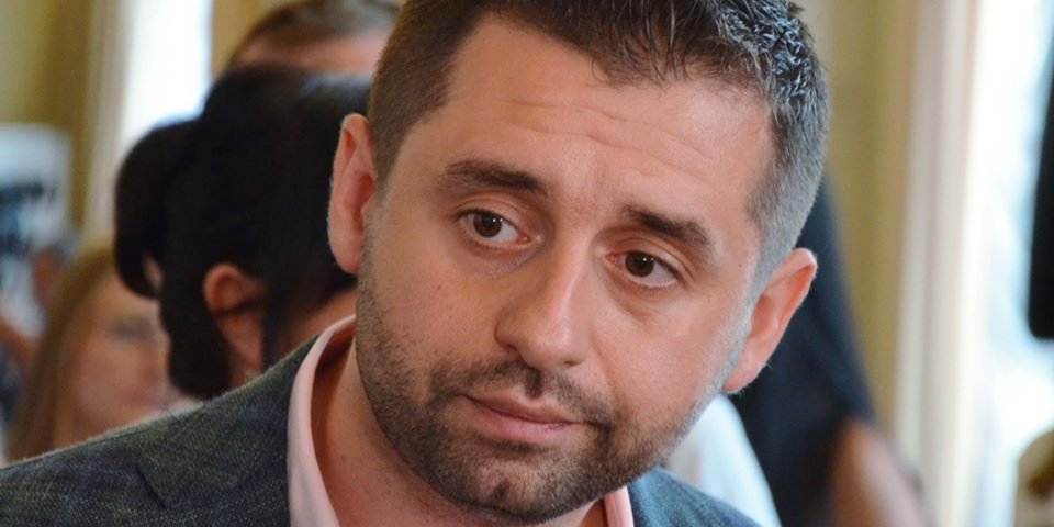 Давид Арахамія запевнив, що Слуга народу не збирається покривати Миколу Тищенка (Фото: Олег Федонюк via Facebook)