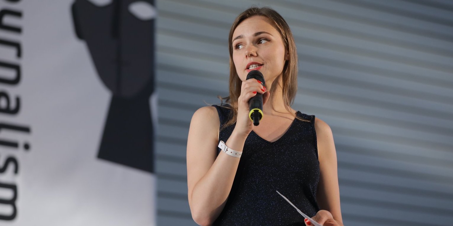 Анна Бабінець, головна редакторка Слідство.Інфо (Фото: MezhyhiryaFest via Facebook)