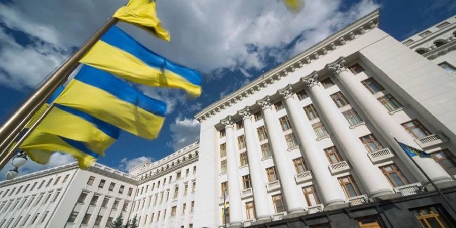 Боротьба за крісло глави ОП триває (Фото: Офіс президента)