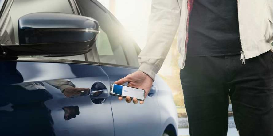 Apple Car Keys (Фото: motor1.com)