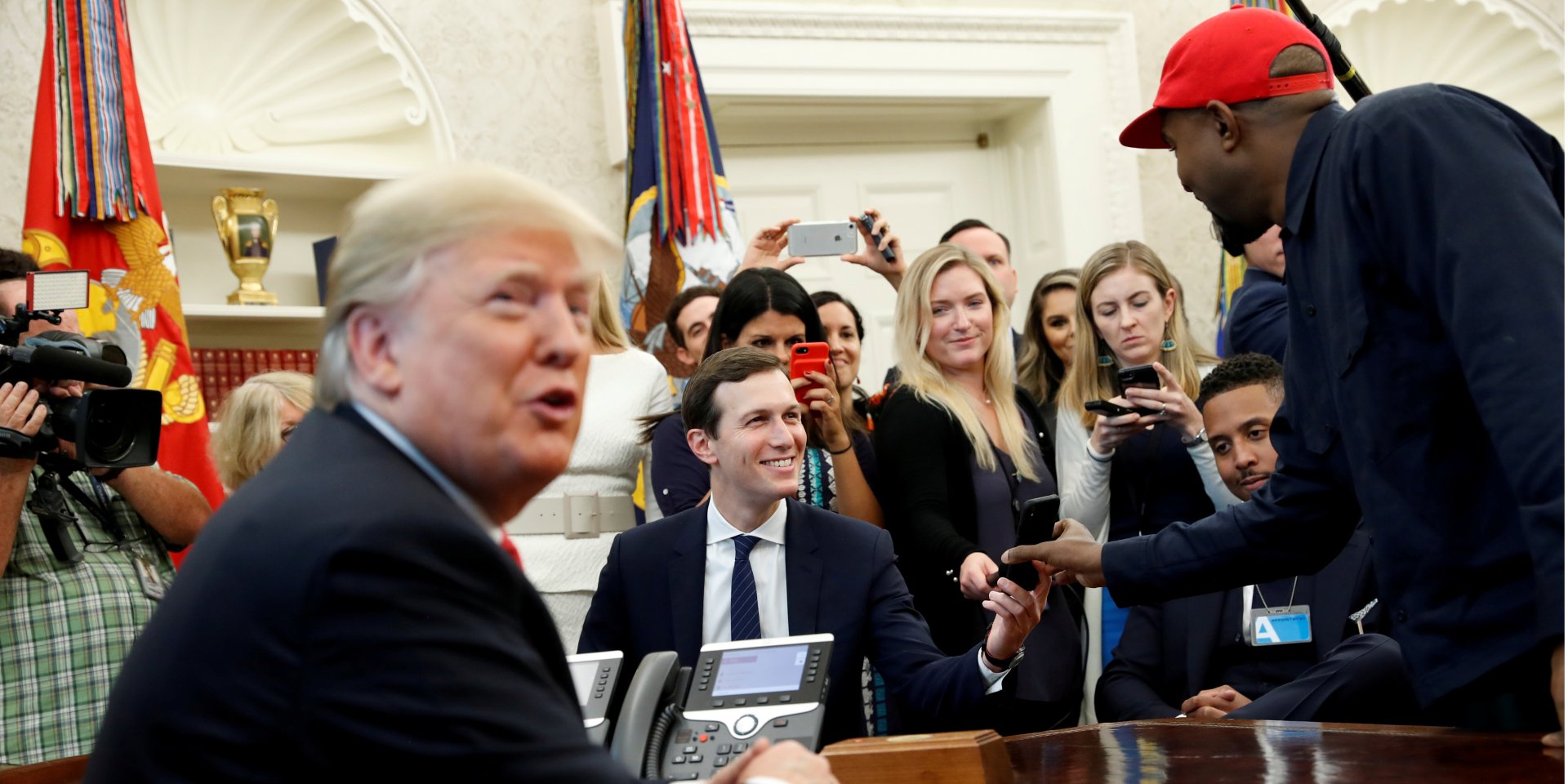 Трамп уверен, что Канье Уэст поддержит его (Фото: REUTERS/Kevin Lamarque)