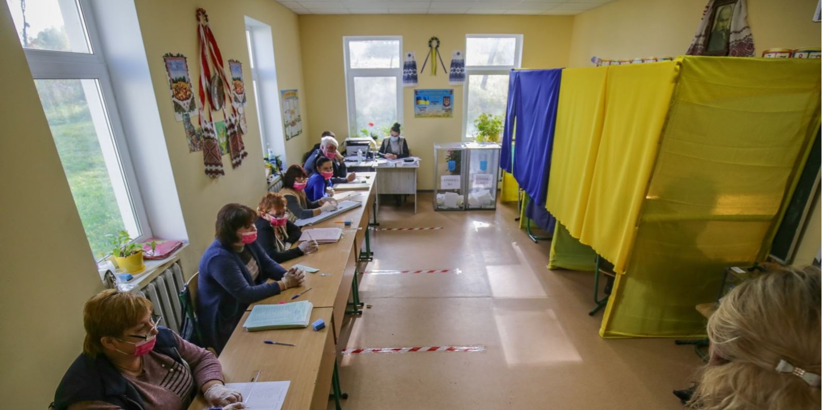 В Україні оголошують перші результати екзит-полів (Фото: Мар’ян Кушнір / Радіо Свобода (RFE / RL))