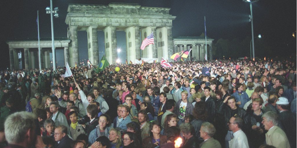 3 жовтня 1990 року близько 1 млн німців святкували на вулицях Берліна (Фото: Bundesregierung, Klaus Lehnartz)