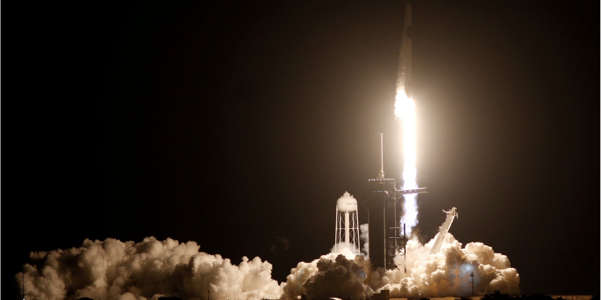 Фото запуску нової місії SpaceX Crew Dragon (Фото: REUTERS / Thom Baur)