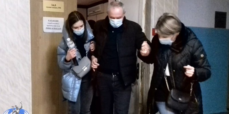 По словам подозреваемого, несколько дней назад он перенес операцию на сердце (Фото: Курьер недели)