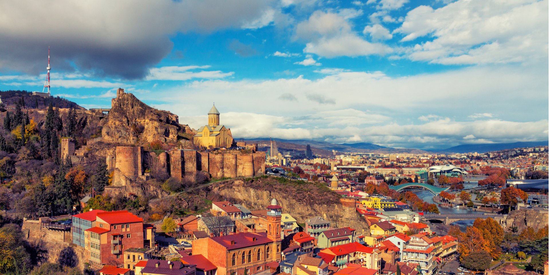 Панорама Тбілісі (Фото: vvvita / depositphotos)