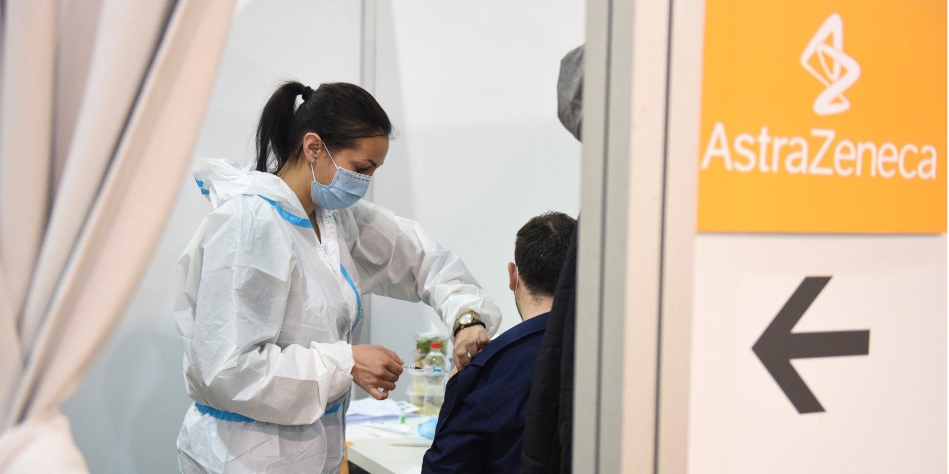Вакцинация препаратом AstraZeneca в Белграде, Сербия, 16 марта 2021 (Фото: REUTERS/Zorana Jevtic)
