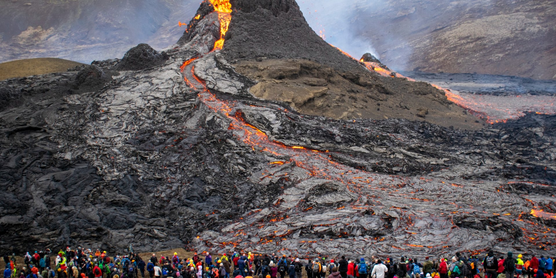 Вулкан Фаградальс­фьяль (Фото: AFP)