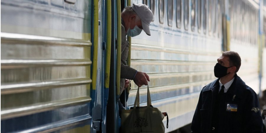 Владислав Криклий рассказал, как будут ездить поезда на майские праздники (Фото: REUTERS/Gleb Garanich)