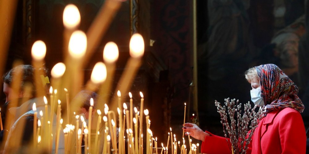 Каждый пятый украинец собирается идти в церковь на Пасху (Фото: Valentyn Ogirenko/Reuters)