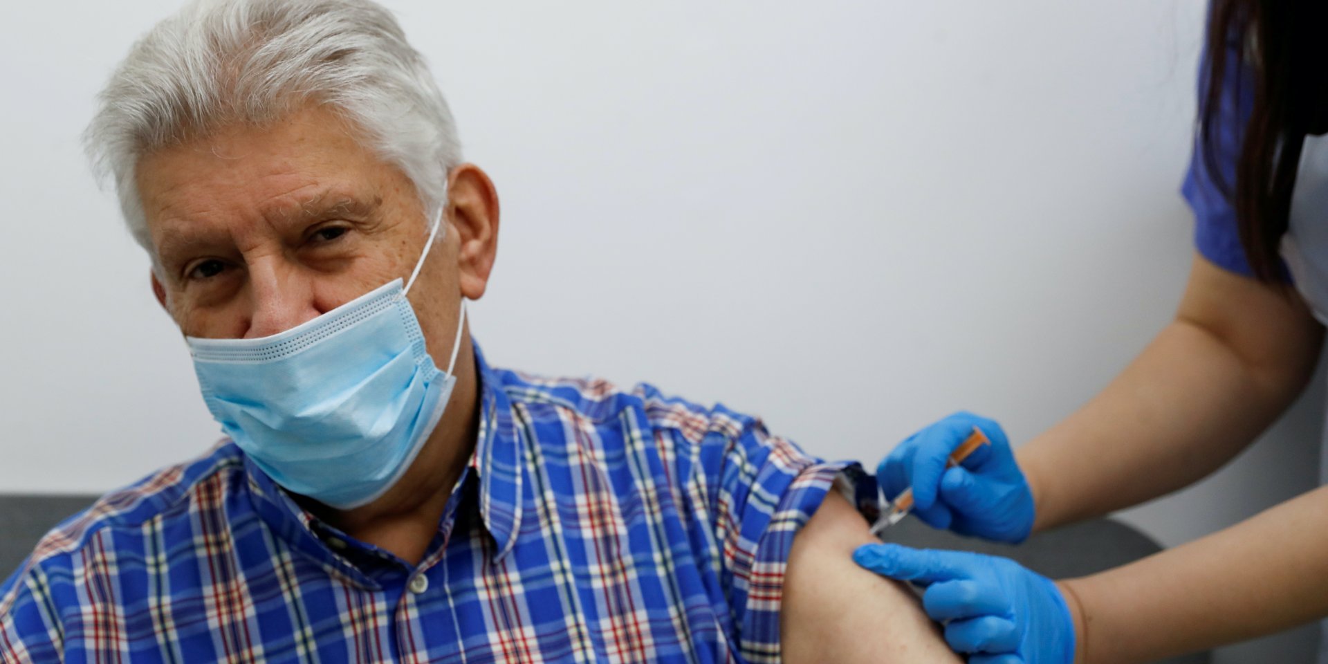 В Великобритании продолжается вакцинация от COVID-19 (Фото: REUTERS/Paul Childs)