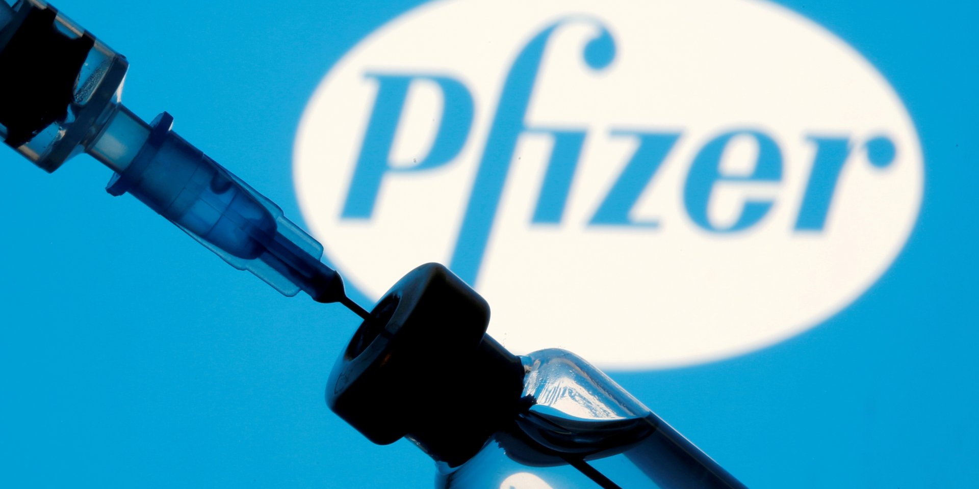 Вакцина от коронавируса производства Pfizer (Фото: REUTERS/Dado Ruvic)