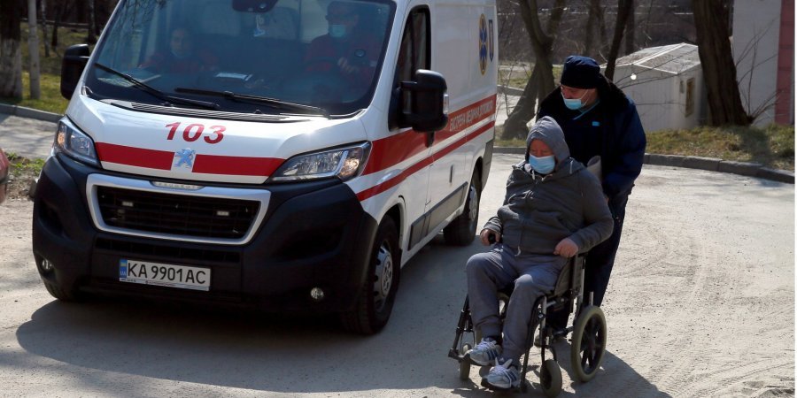 Индийский штамм коронавируса агрессивнее, чем южноафриканский и британский (Фото: REUTERS/Gleb Garanich)