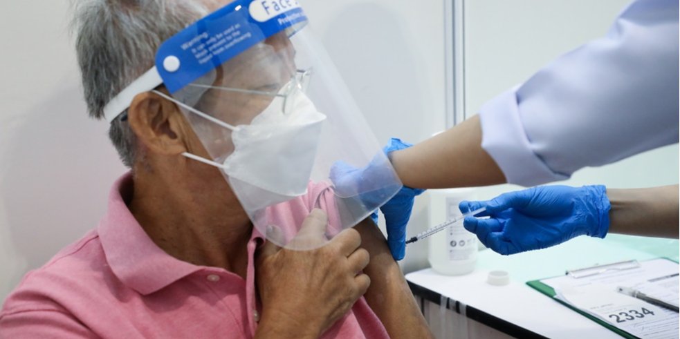Обнаружено лекарство, блокирующее несколько вариантов SARS-CoV-2 у мышей (Фото: REUTERS/Lim Huey Teng)