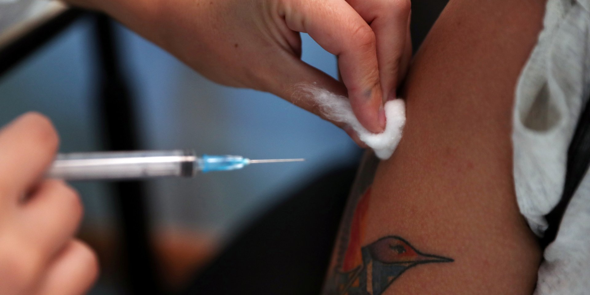 ВОЗ изучит случаи миокардита после вакцинации Pfizer (Фото: REUTERS/Ivan Alvarado)