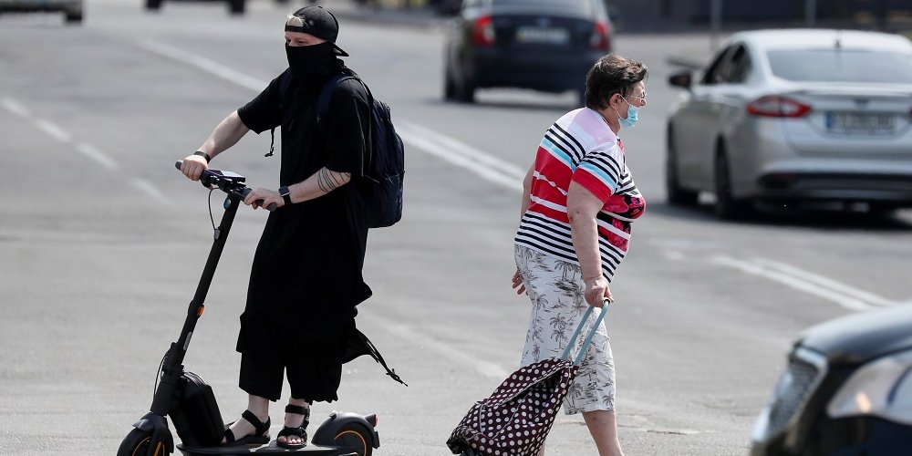 В Украине зеленая зона, адаптивный карантин продлен до конца лета (Фото: Gleb Garanich/Reuters)