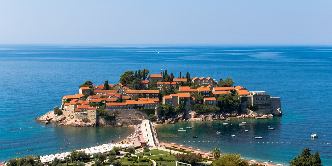 Черногория принимает украинских туристов (Фото: osoian-marcel/pixabay.com)