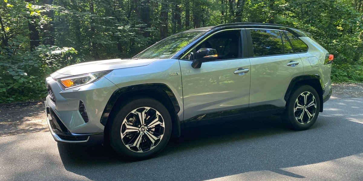 Тест-драйв Toyota RAV4 Plug-in Hybrid. Знято на Samsung Galaxy S21 Ultra (Фото: НВ)