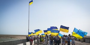 Большинство украинцев — 61% — убеждены, что Крым должен быть в составе Украины (Фото:Крым.Реалии)