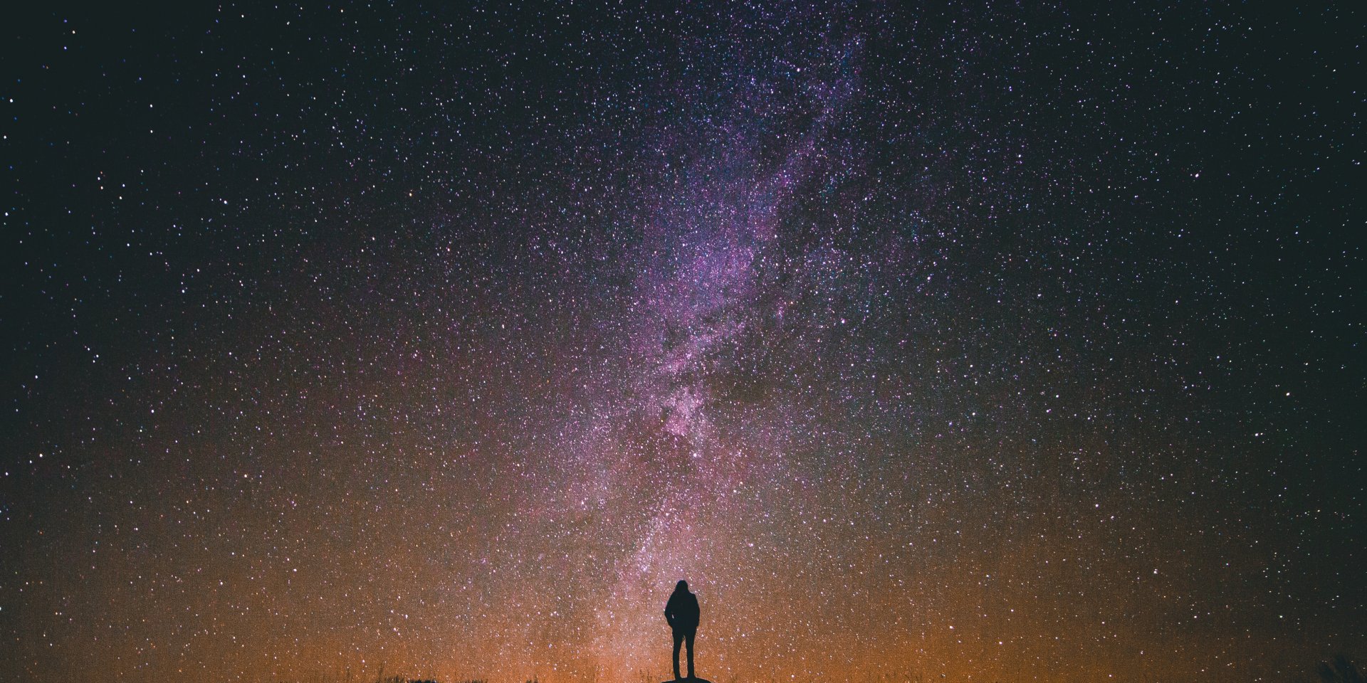 Наша Вселенная обладает сознанием. Но это не точно. (Фото: Greg Rakozy / Unsplash)