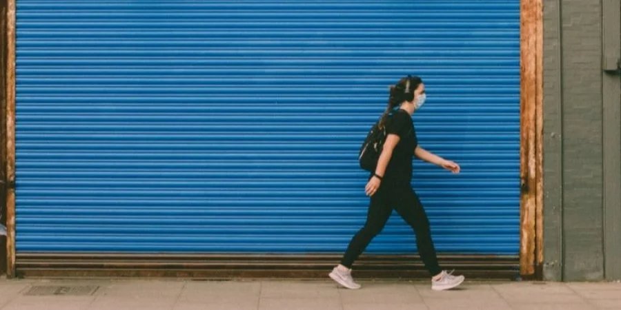 В Украине длится адаптивный карантин, локдан могут ввести осенью (Фото: Edward Howell/Unsplash)