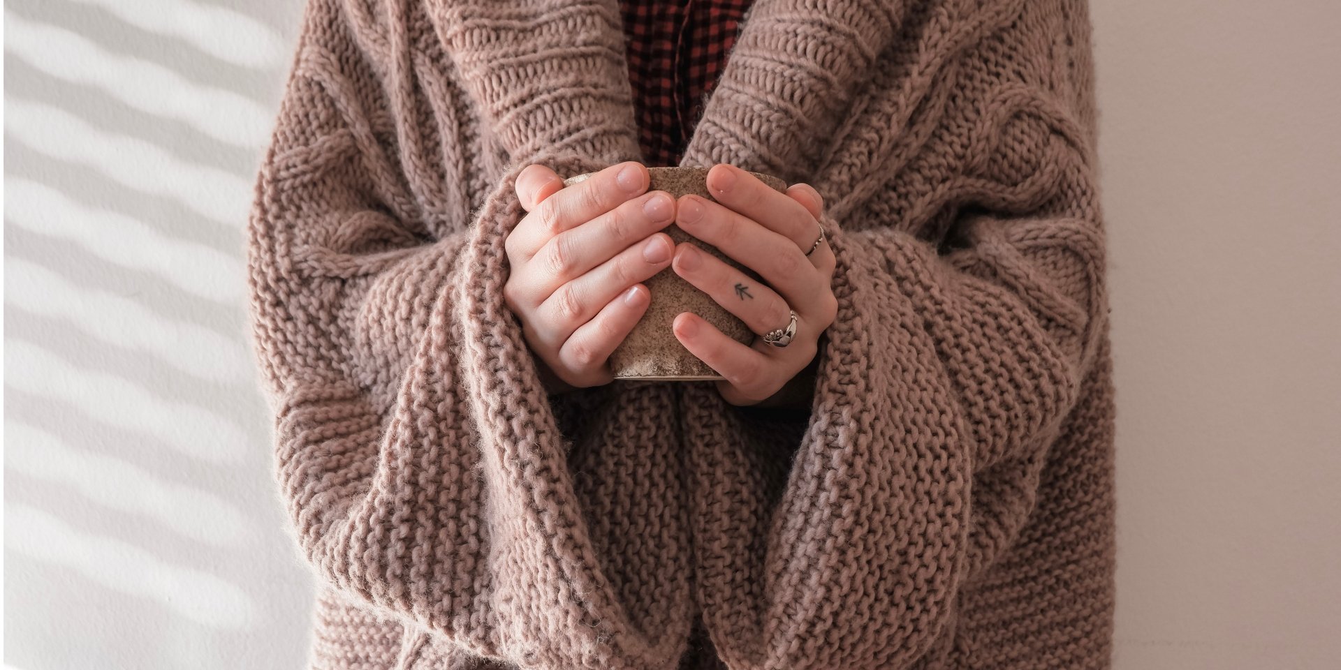 Светр — один із символів осені (Фото: unsplash)