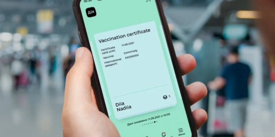 Сертификаты, которые будут получать с октября, не надо будет обновлять (Фото: Минздрав)