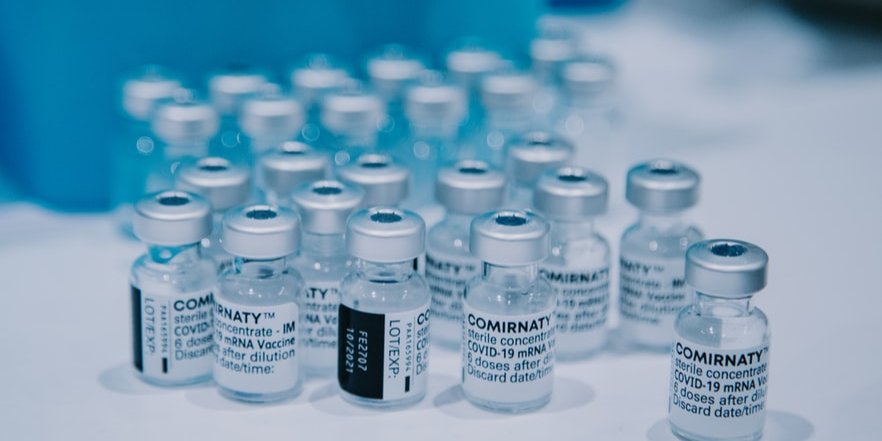 В Україні можуть ввести обов’язкову вакцинацію (Фото: Mat Napo / Unsplash)