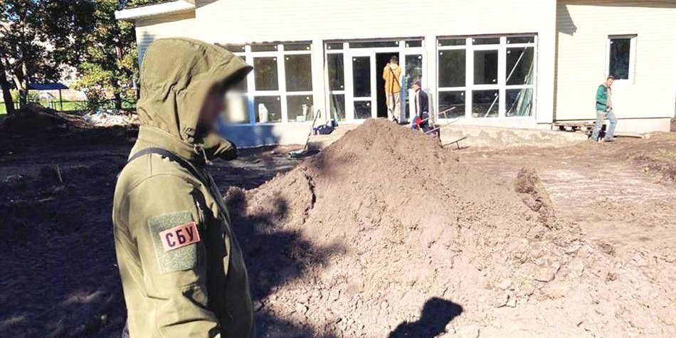 Деньги были выделены на строительство больничных отделений для людей с Covid-19 (Фото: СБУ)
