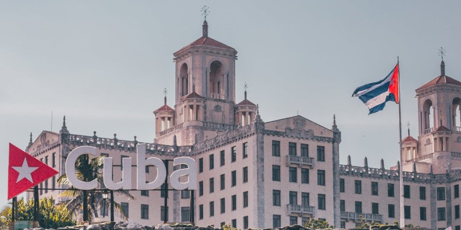 C 15 ноября туристы смогут приезжать в страну без тестов (Фото: @leofallflat/pexels)