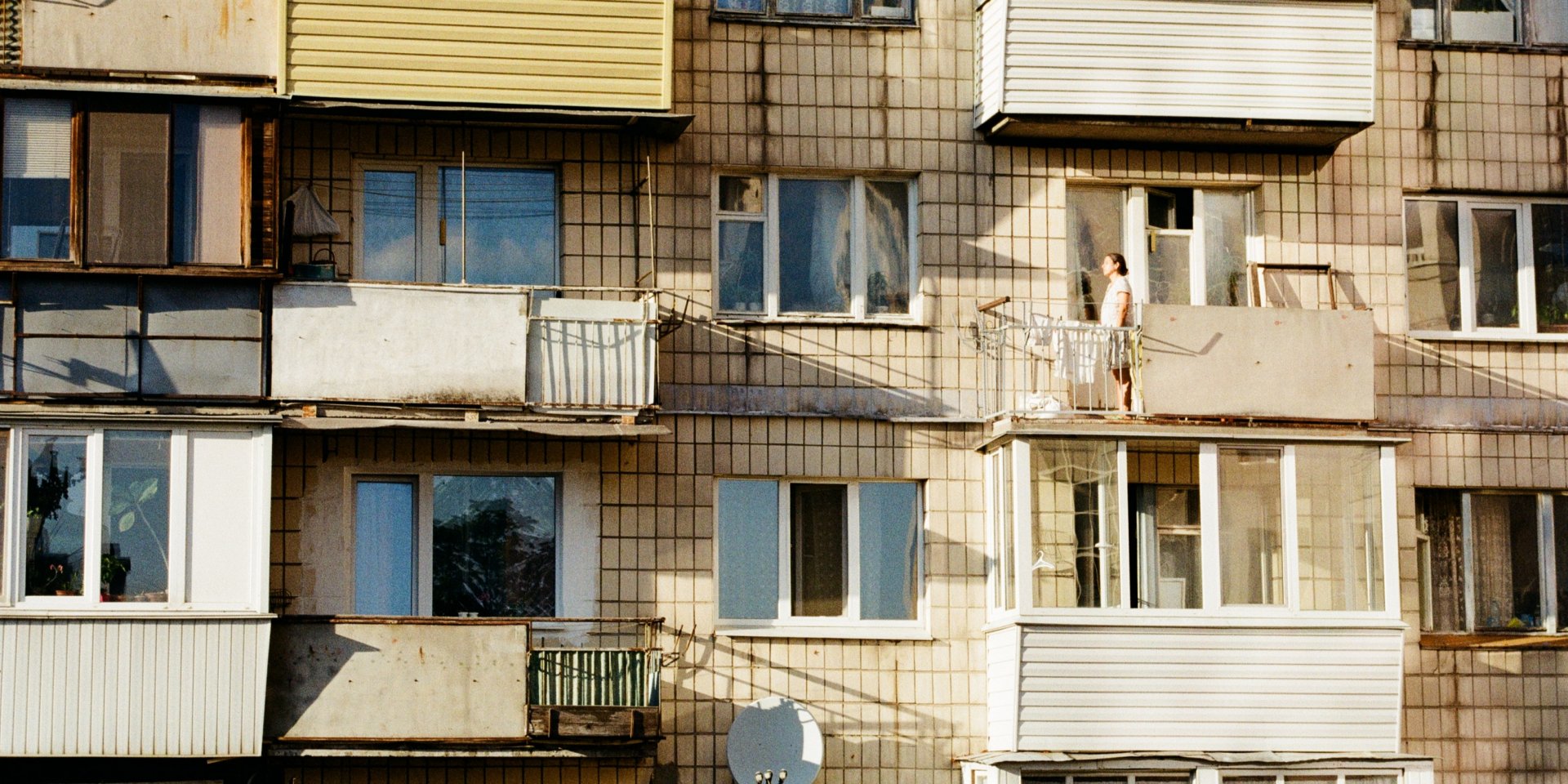 Київські балкони (Фото: Maryna Nikolaieva via Unsplash)
