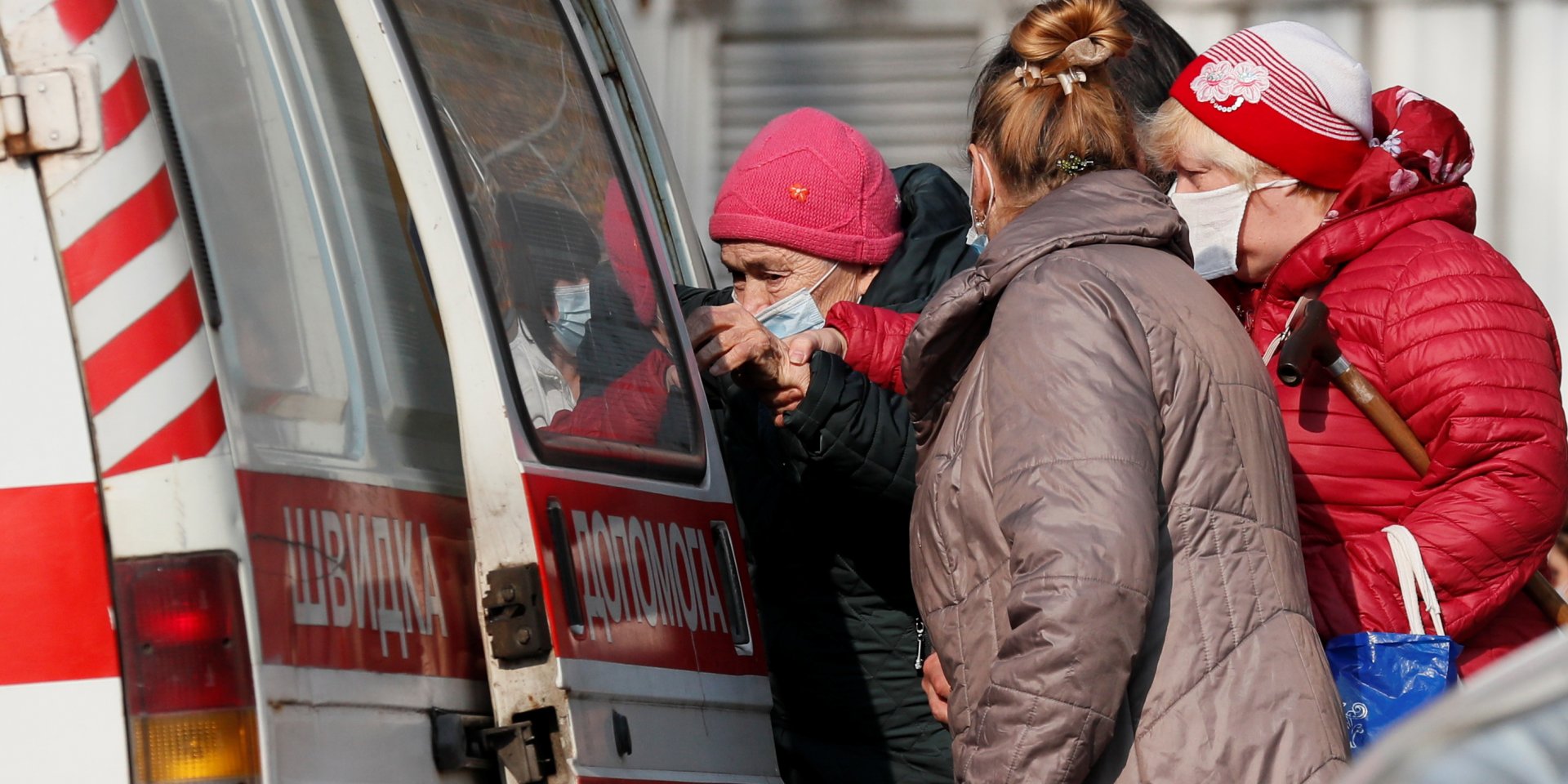 Из-за новой волны пандемии целый ряд регионов Украины оказался в красной зоне (Фото: REUTERS/Gleb Garanich)