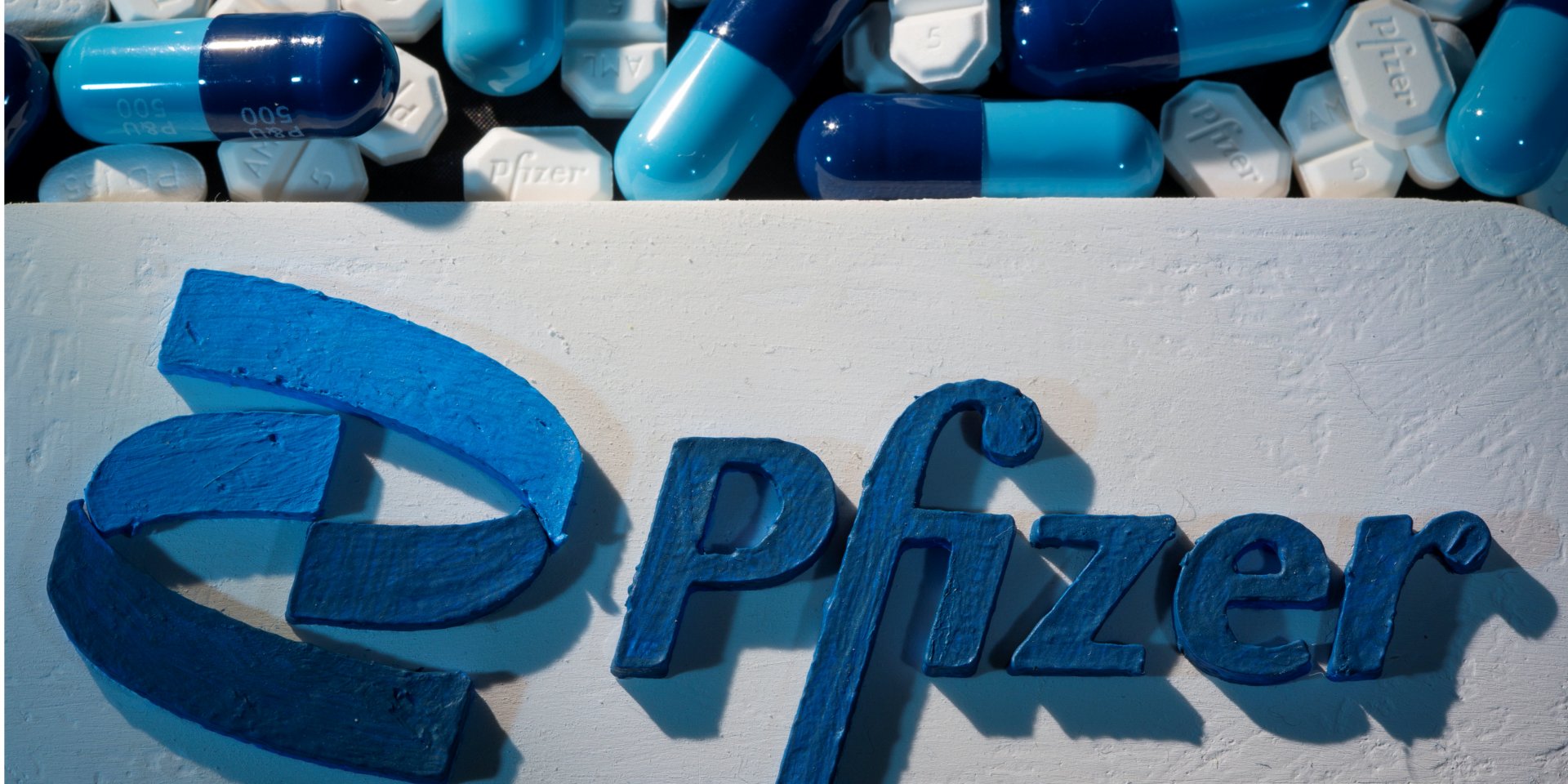 Pfizer разрабатывает таблетку от COVID-19 (Фото: REUTERS/Dado Ruvic)