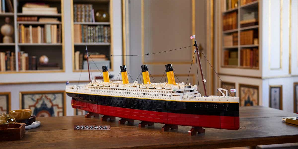 Конструктор складається з 9090 деталей, його ціна — $630 (Фото: lego.com)