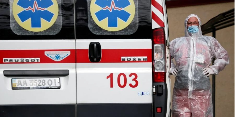 Заболеваемость COVID-19 в Украине держится на очень высоком уровне (Фото: REUTERS/Gleb Garanich/File Photo)