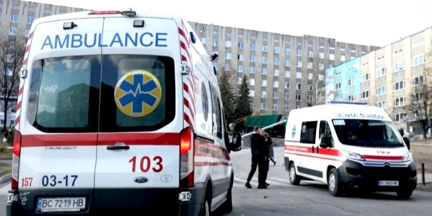 У МОЗ зазначили, що у багатьох областях виписки переважають над госпіталізаціями (Фото: Андрій Садовий/Telegram)