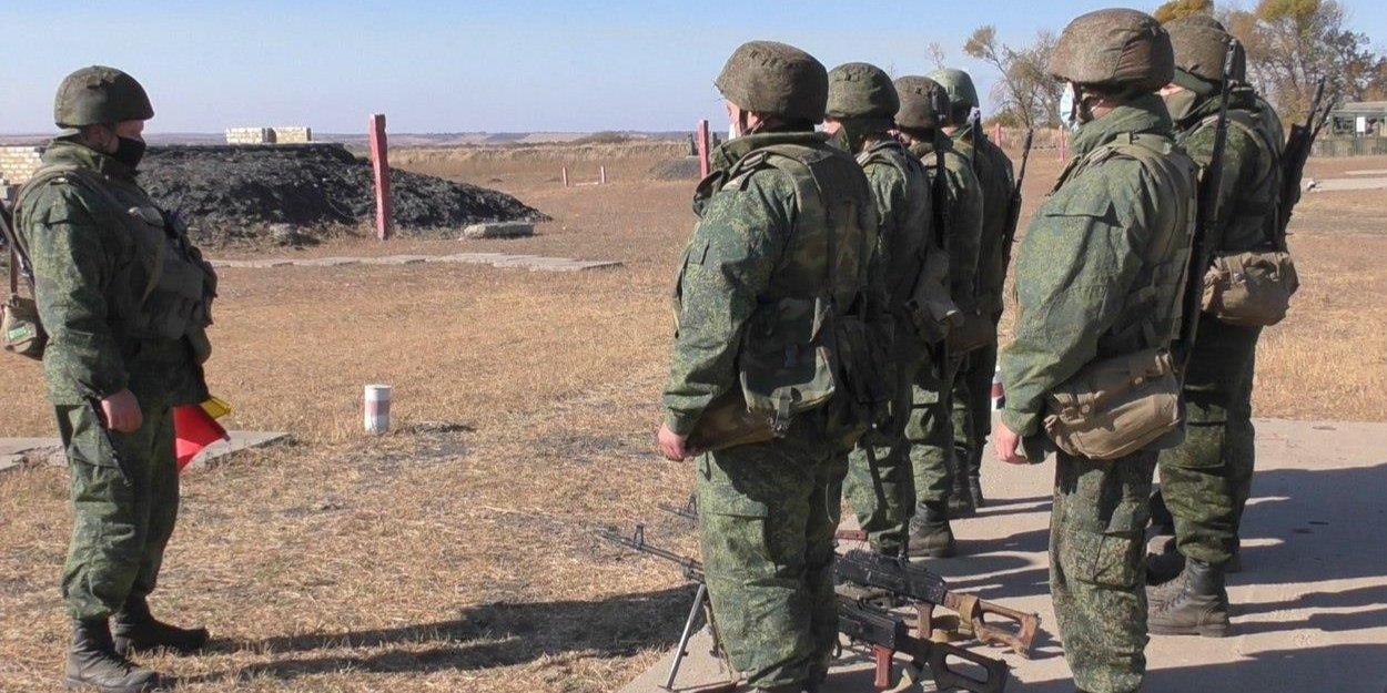 Военные учения боевиков на Донбассе (Фото: «Народная милиция «ЛНР»)