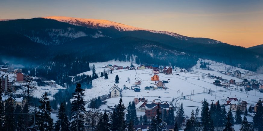 В Буковеле стартует горнолыжный сезон (Фото: Alexandr Podvalny/Unsplash)