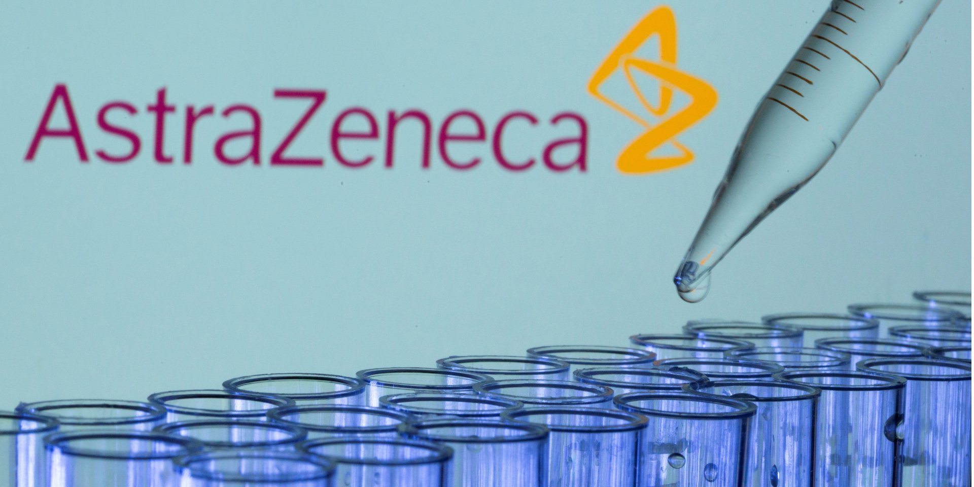 Израиль передаст Украине вакцины AstraZeneca (Фото: REUTERS/Dado Ruvic)