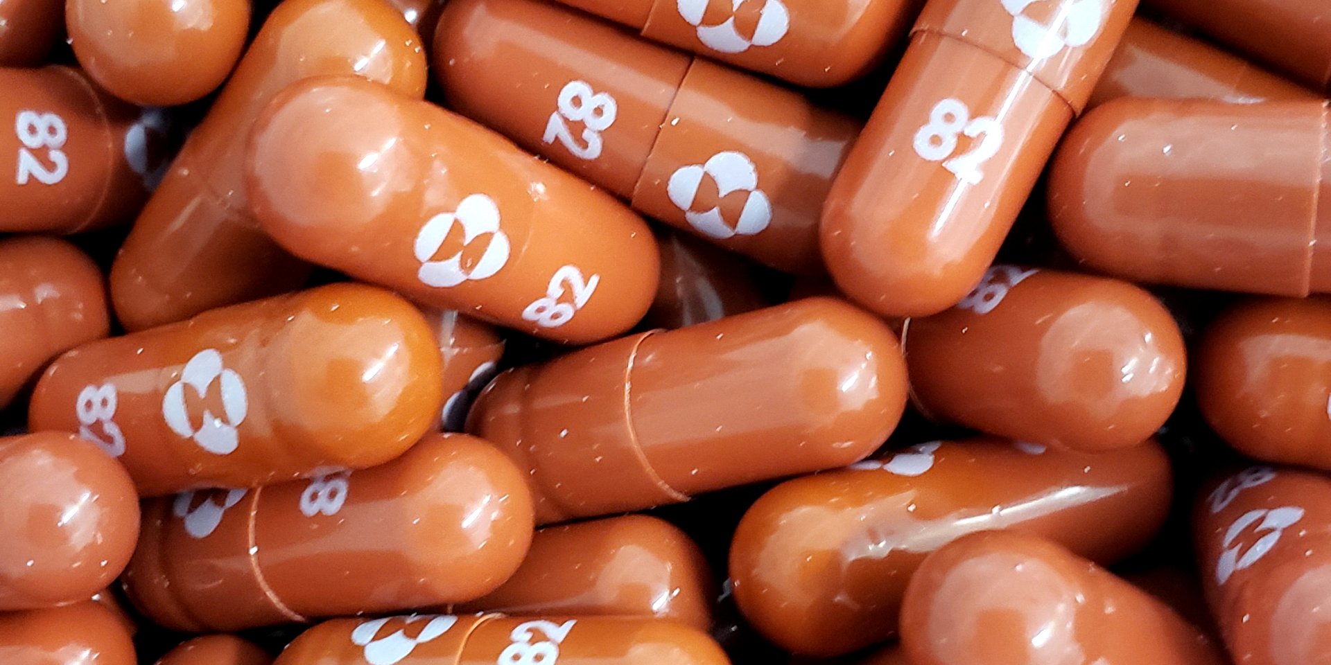 В США одобрили таблетки против коронавируса от компании Merck (Фото: Merck & Co Inc/Handout via REUTERS)
